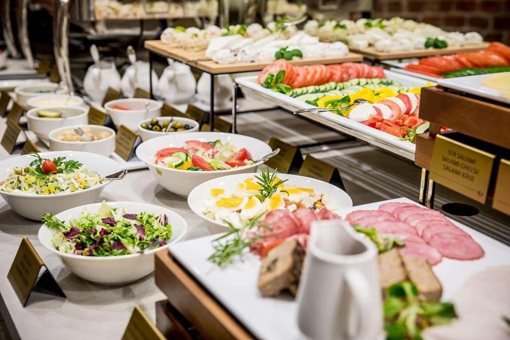 Hotel Diament Economy Gliwice Restaurant photo