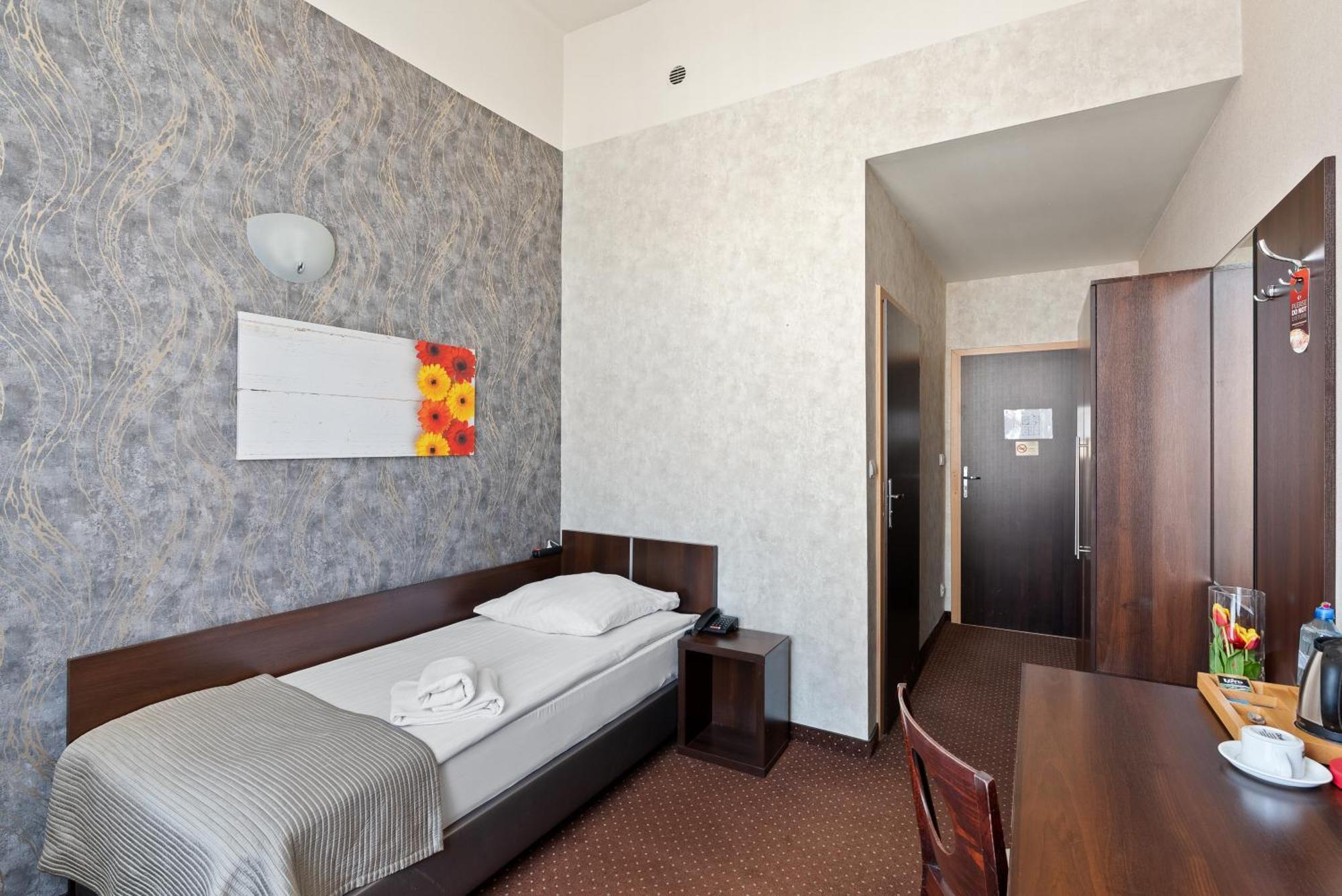 Hotel Diament Economy Gliwice Exterior photo