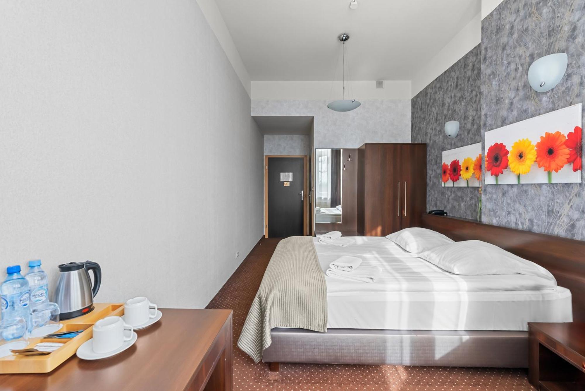 Hotel Diament Economy Gliwice Exterior photo