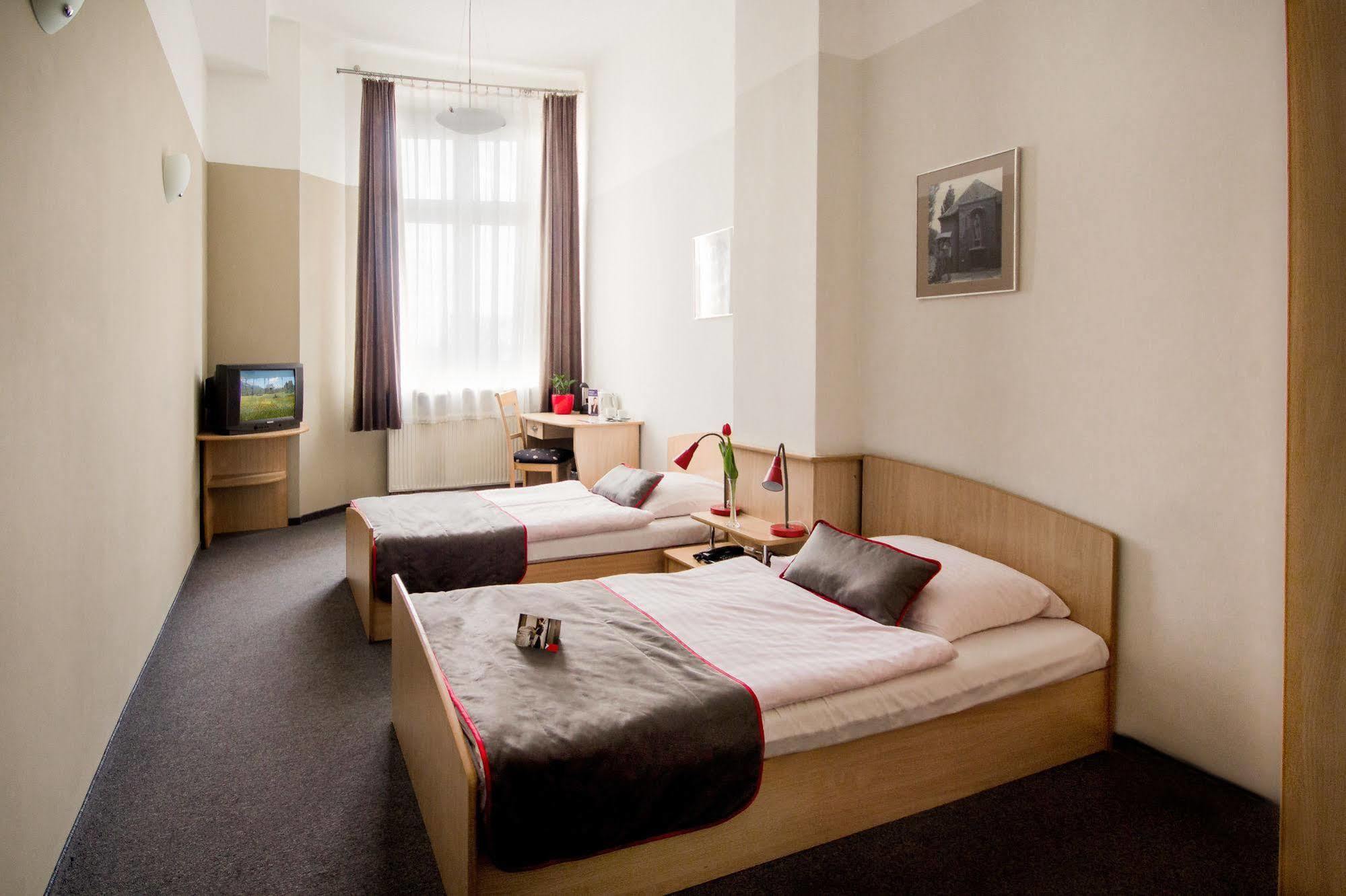 Hotel Diament Economy Gliwice Exterior photo